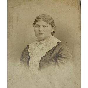 Antique Photo Cabinet Card Strode Kokomo, IN Pretty Woman With Haunting Eyes SEE